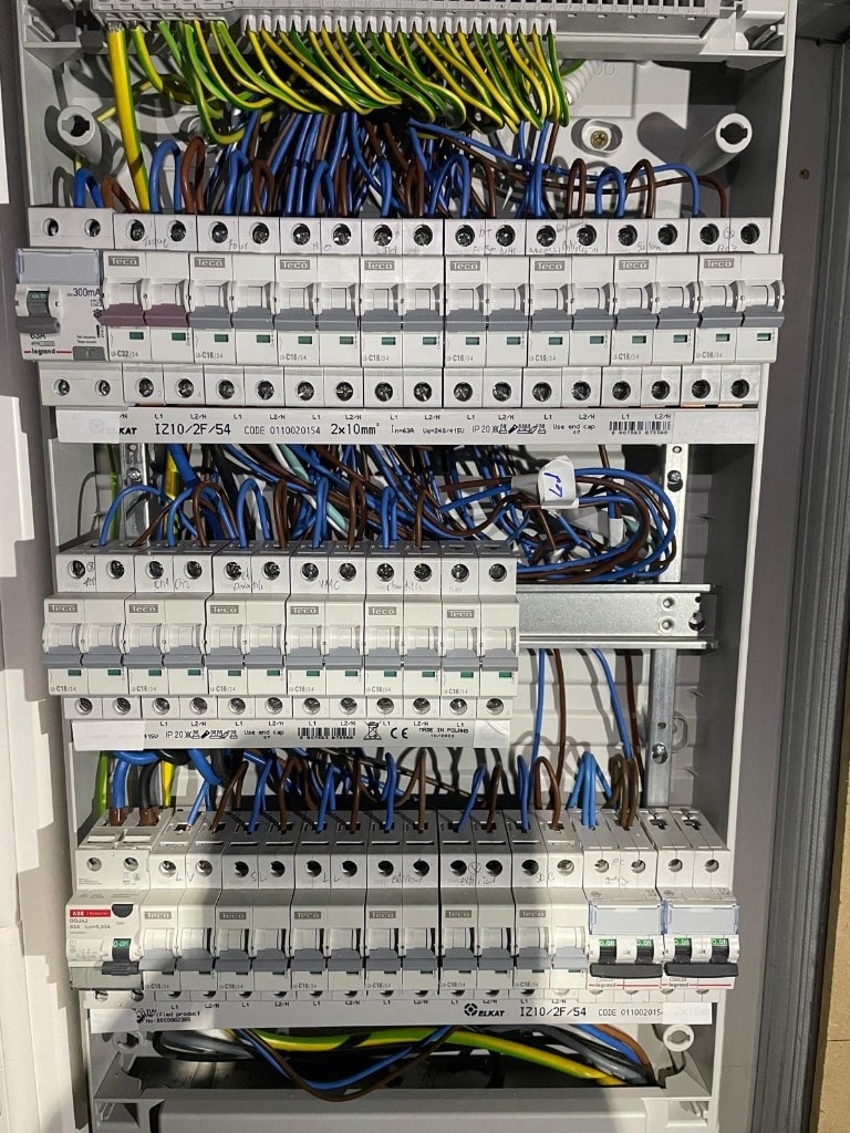 Travaux sur tableau électrique — Voltisia